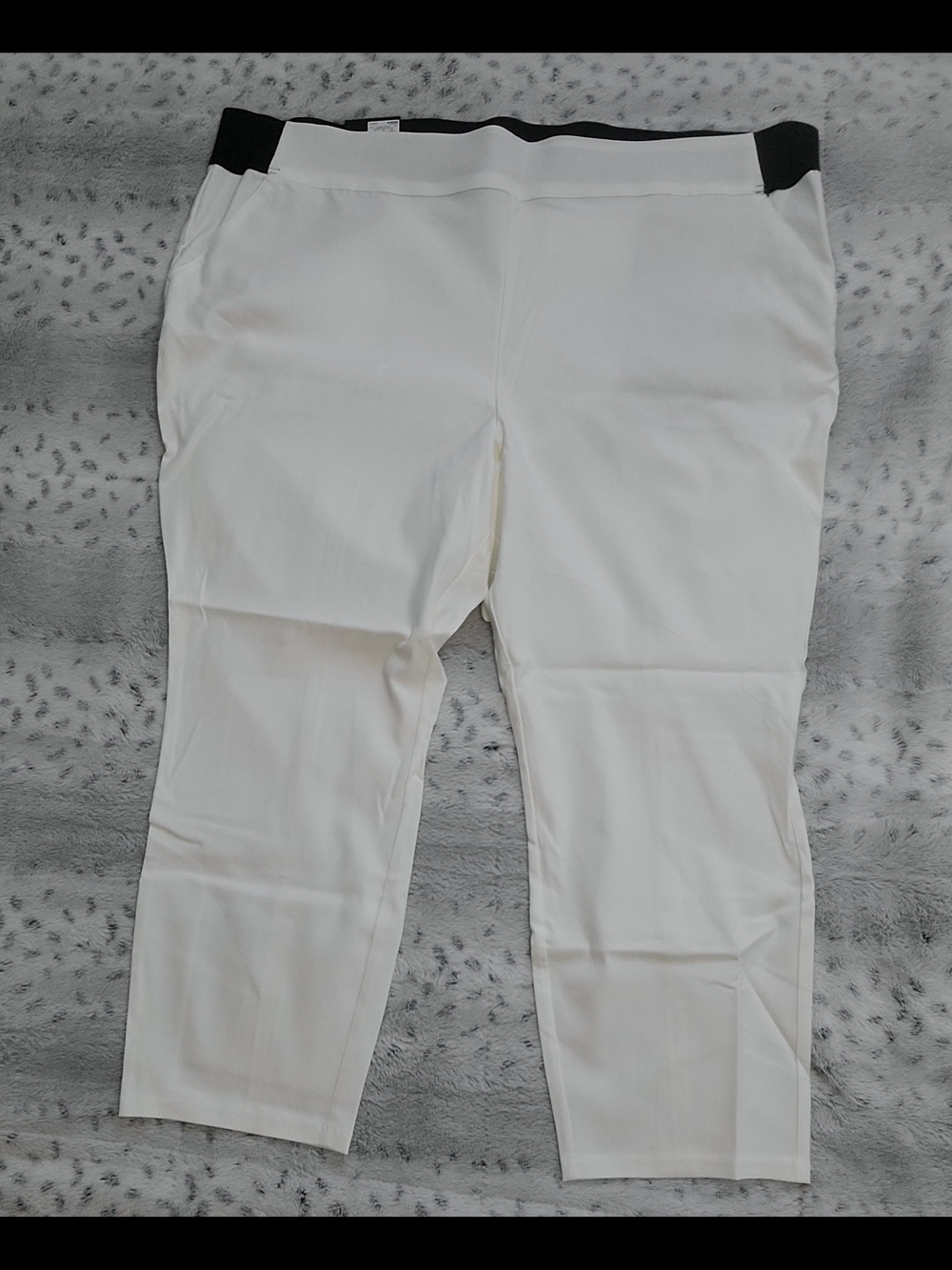 NEW! Simply VERA VERAWANG White Skinny Ankle Pant.